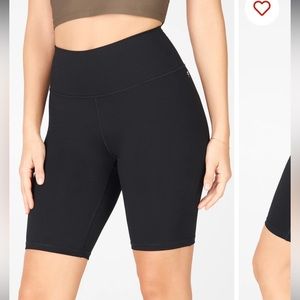 Fabletics Define PowerHold® High-Waisted 9'' Short